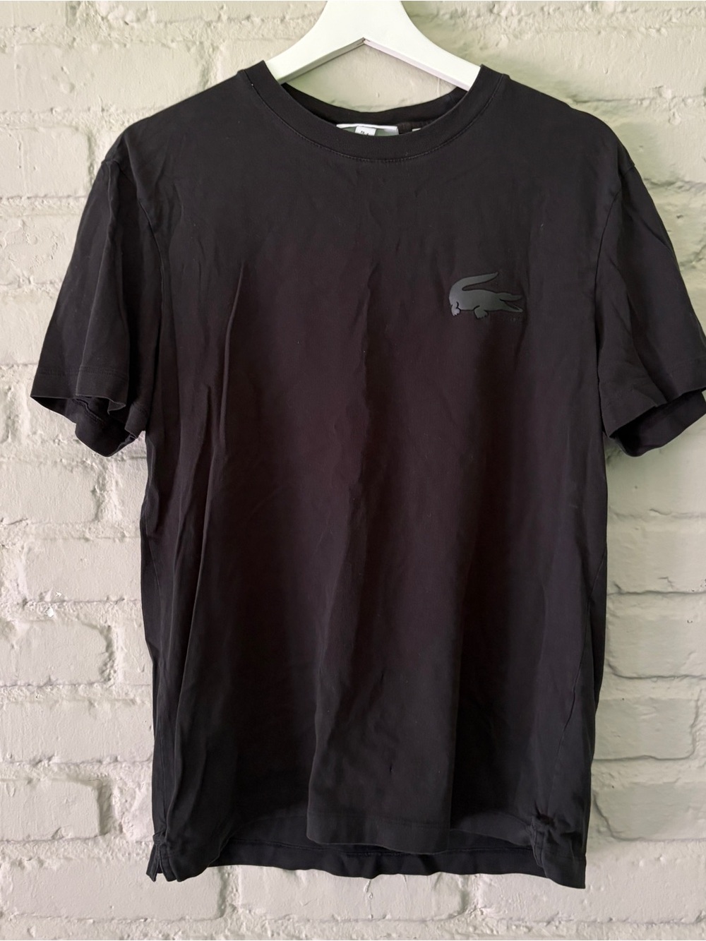 Lacoste Black Short-Sleeve Crewneck Tee with Subtle Logo